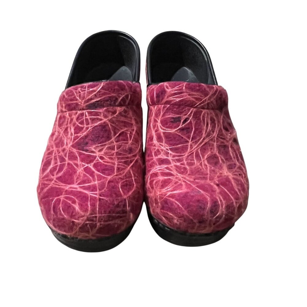 New! Dansko Professional Black Patent Leather Clogs W Red Abstract Overlay SZ 37